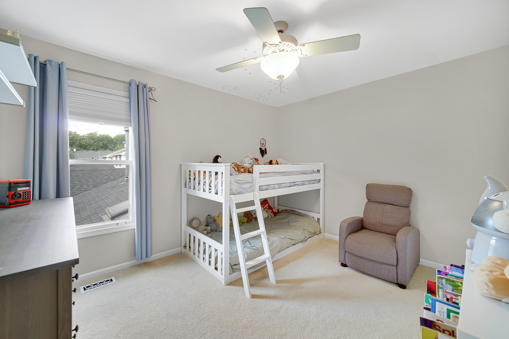 9054 Forestview Road Property Photo 27