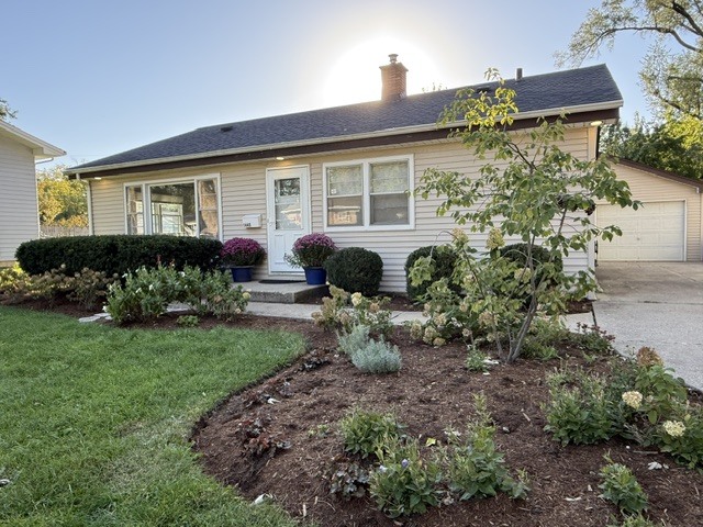 1445 N Webster Street Property Photo 3