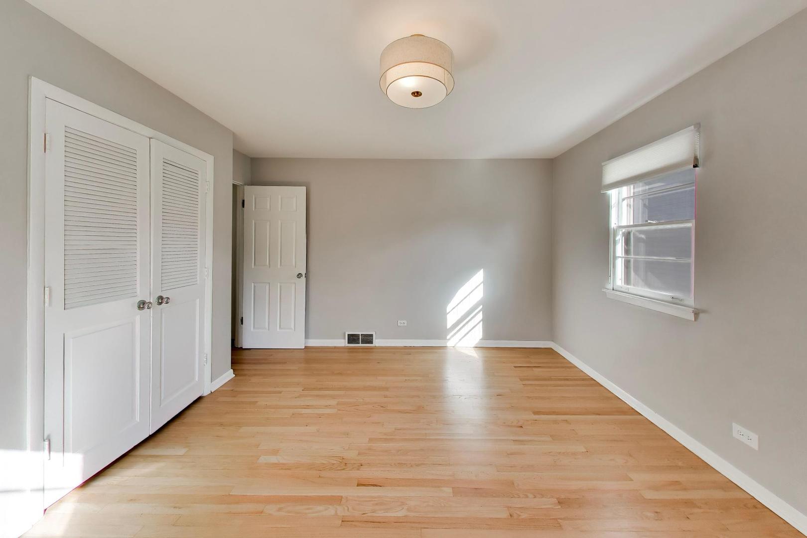 1445 N Webster Street Property Photo 18