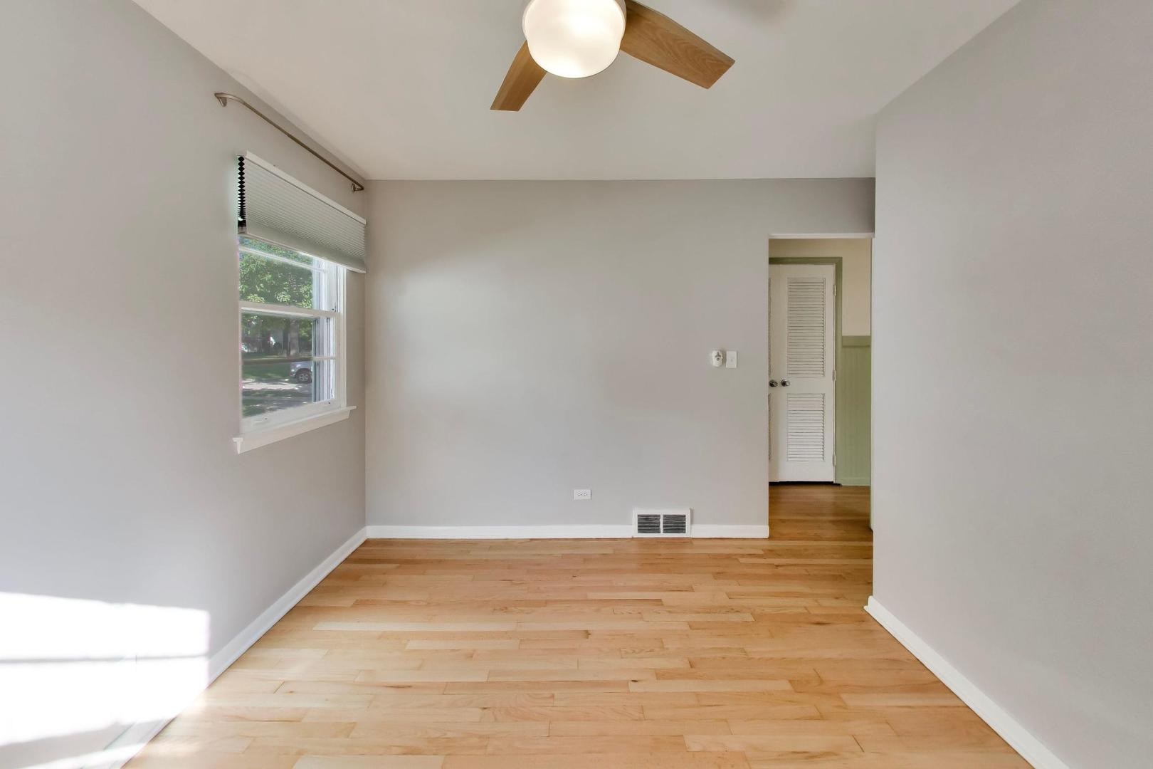 1445 N Webster Street Property Photo 20