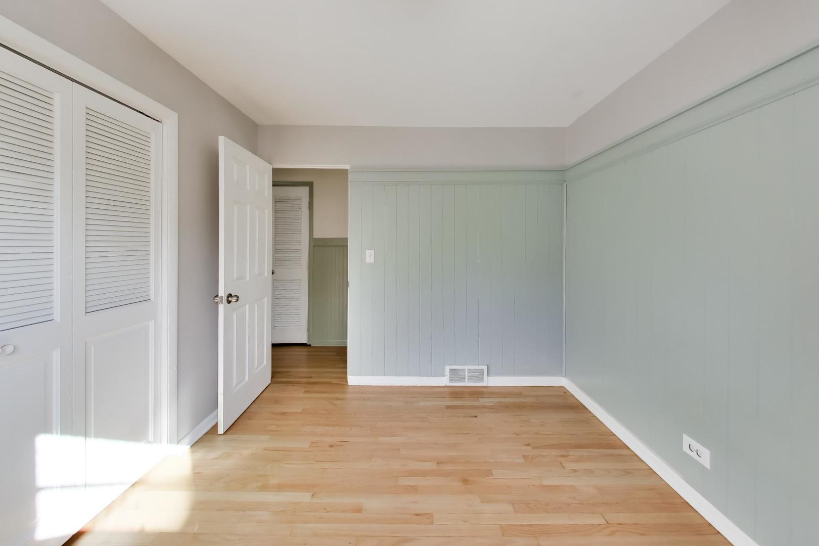 1445 N Webster Street Property Photo 22