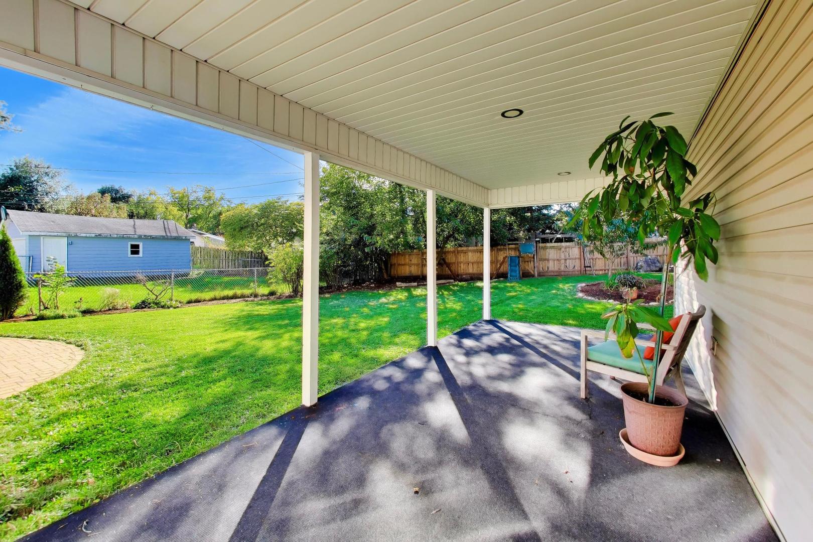 1445 N Webster Street Property Photo 31