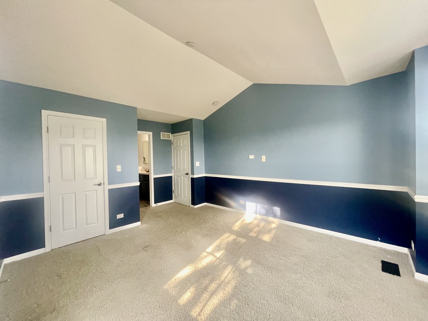 1736 Persimmon Street Property Photo 24