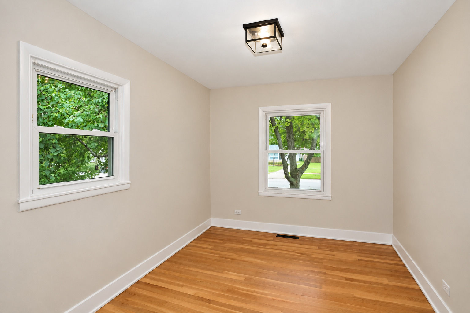 30w234 Claymore Lane Property Photo 16