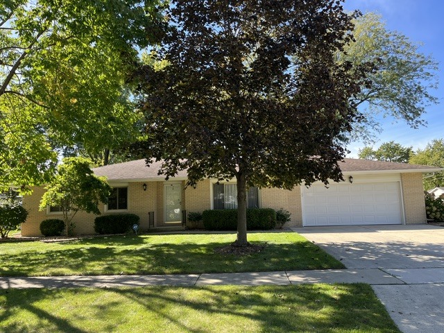 207 Illini Drive Property Photo 1