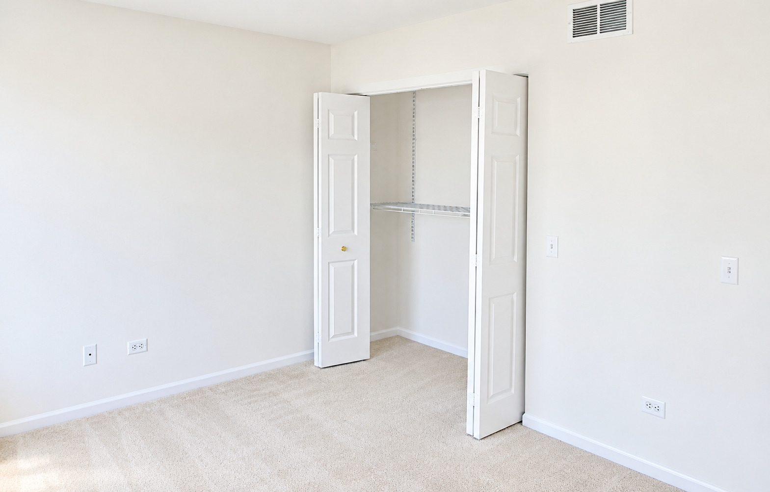 6980 Brightwater Drive --- Property Photo 17