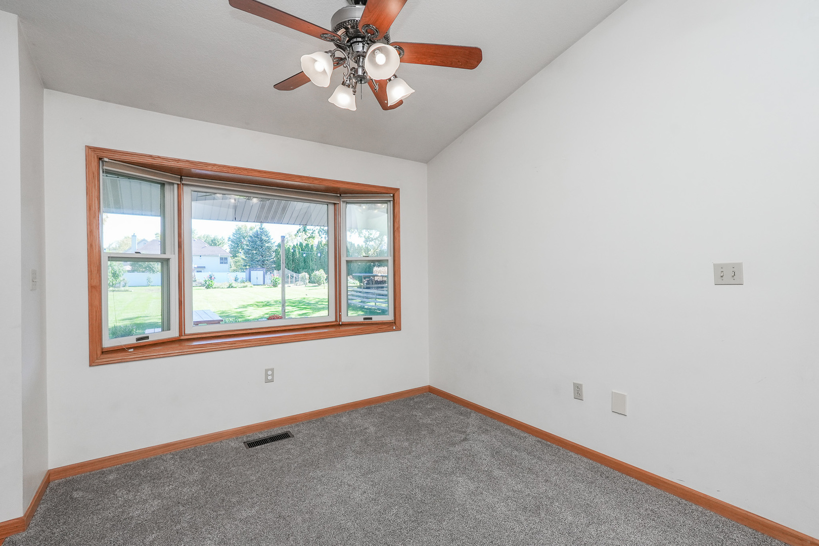 3121 Sportsman Club Road Property Photo 21