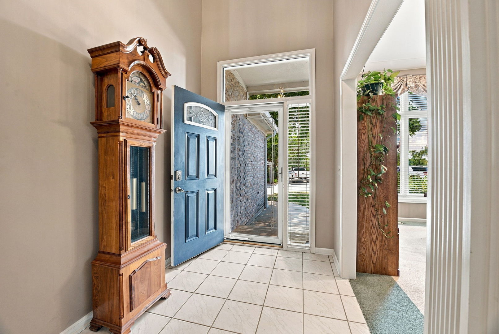 23102 Lacroix Lane Property Photo 4