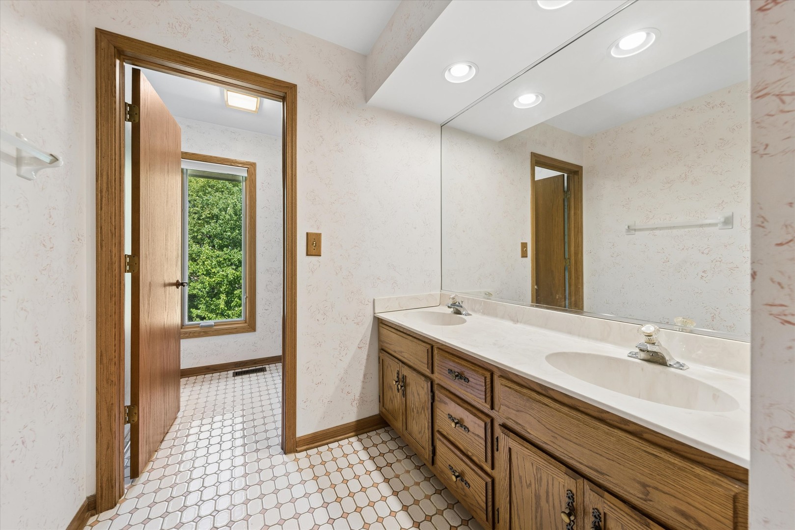 453 81st Street Property Photo 28