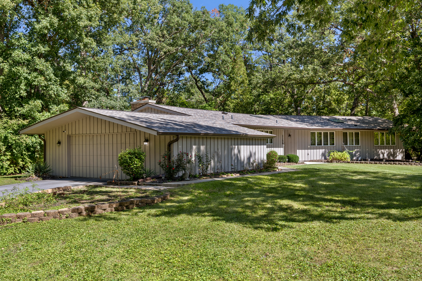 1120 263rd Street Property Photo 3