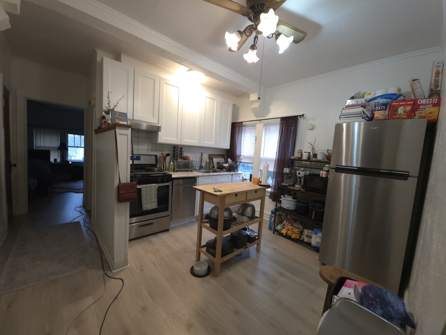 283 W North Avenue 2 Property Photo 5