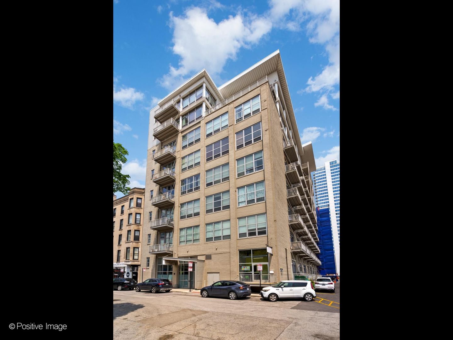 770 W Gladys Avenue 706 Property Photo 1