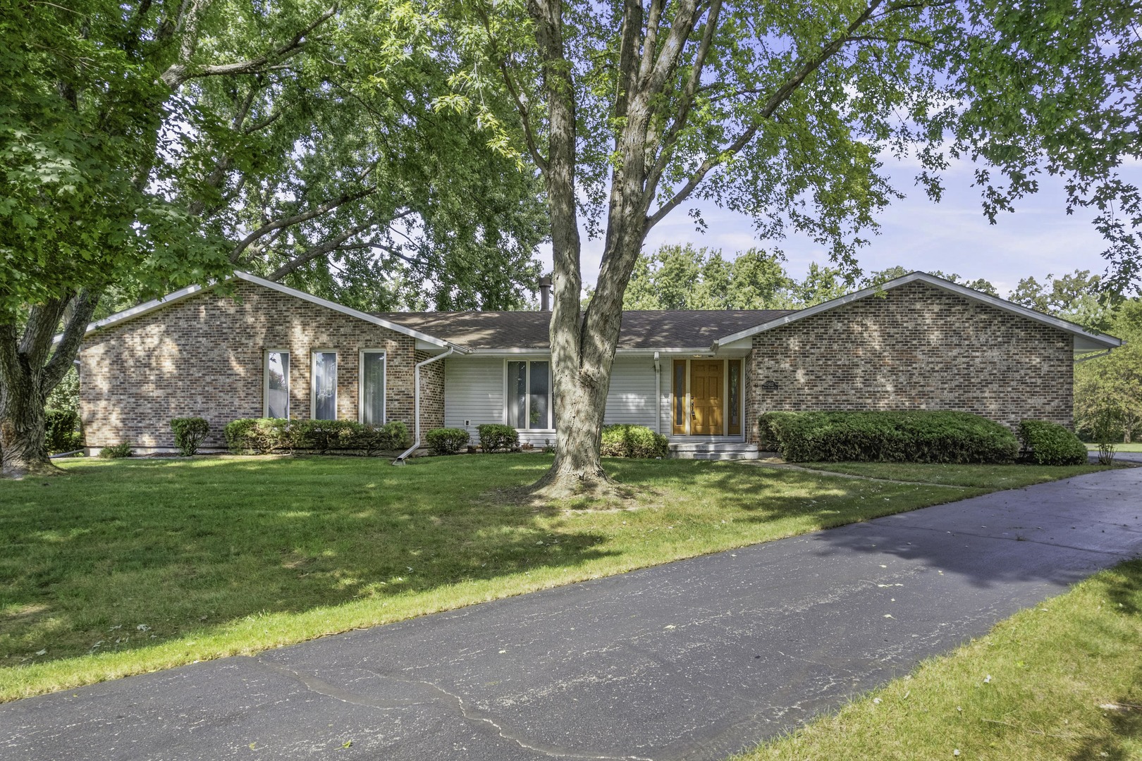 15617 Memory Lane Property Photo 1