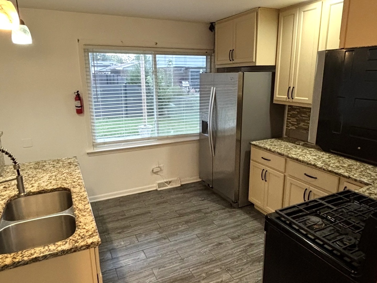 308 S Walnut Street Property Photo 5