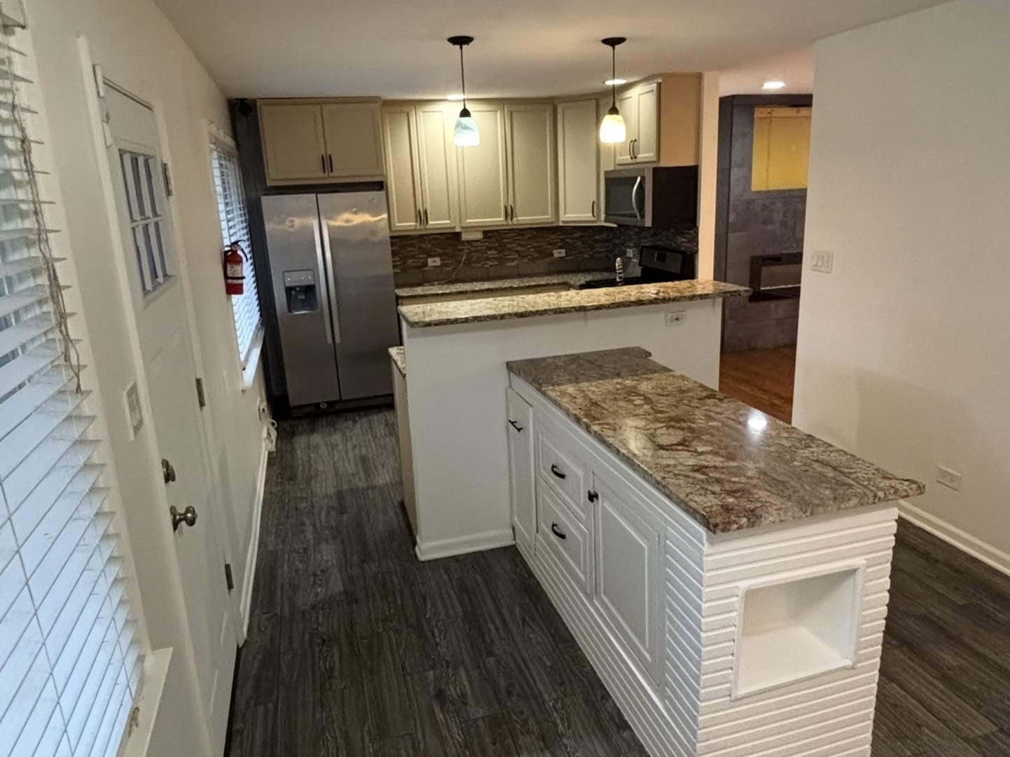 308 S Walnut Street Property Photo 6