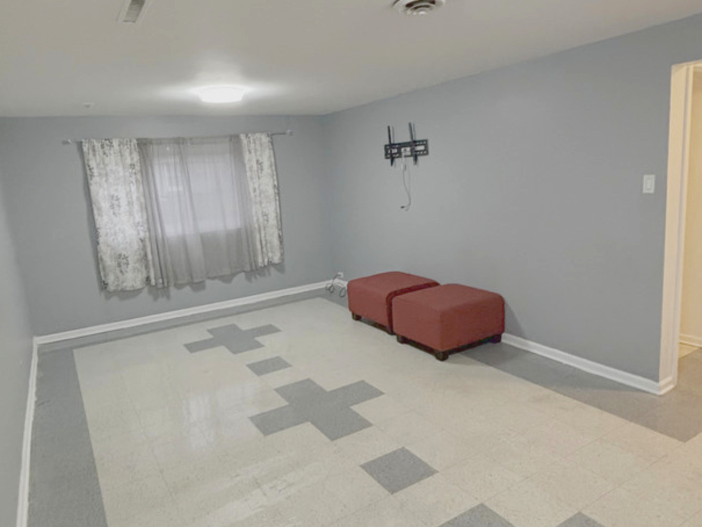 308 S Walnut Street Property Photo 15