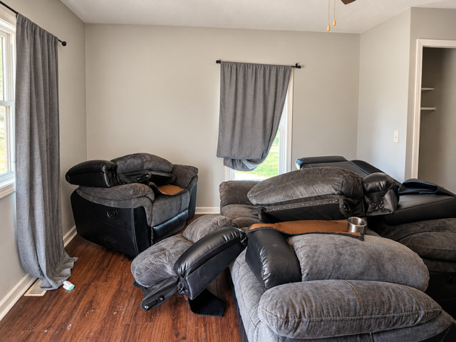 128 W North Street Property Photo 5