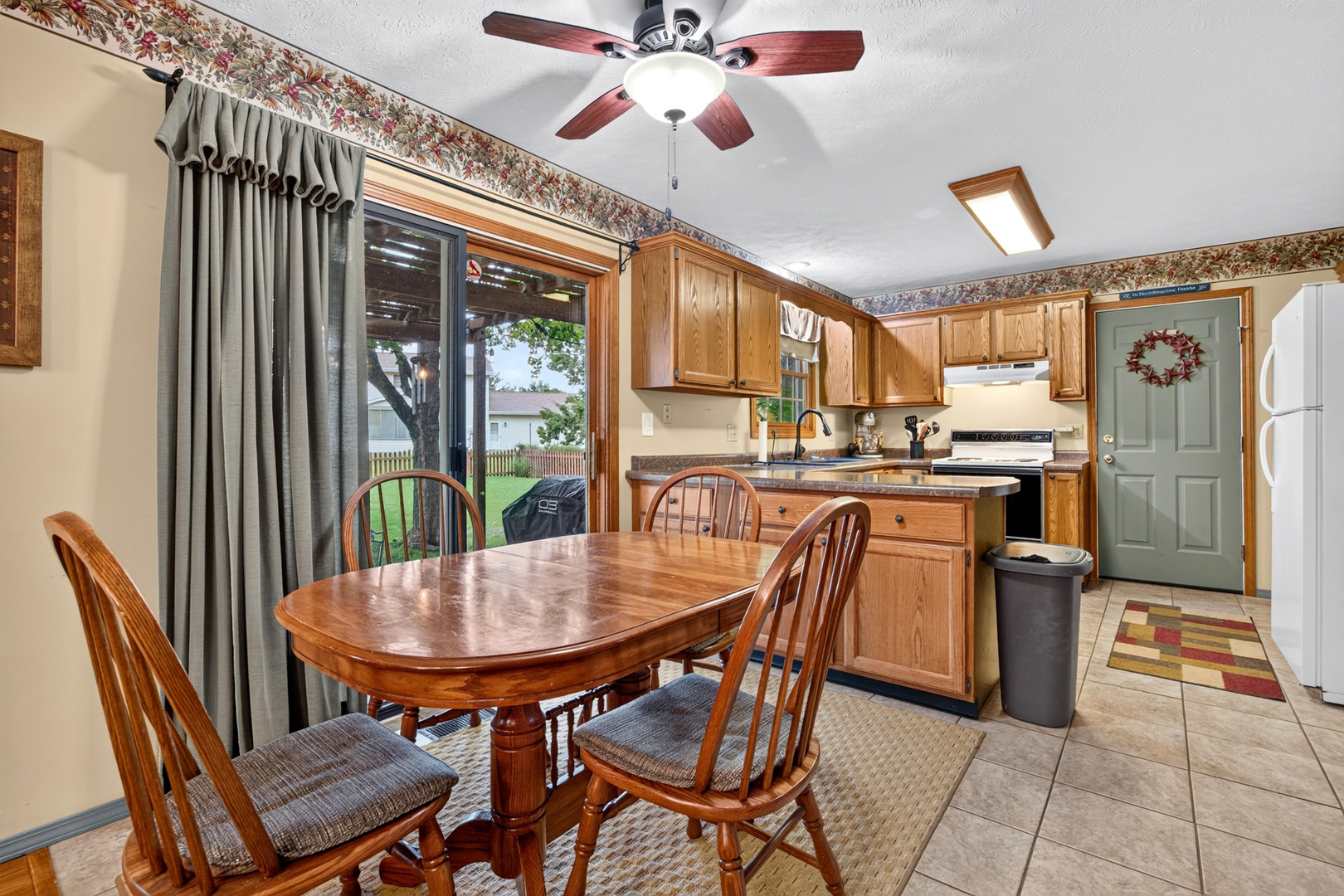 1208 Royal Pointe Drive Property Photo 9
