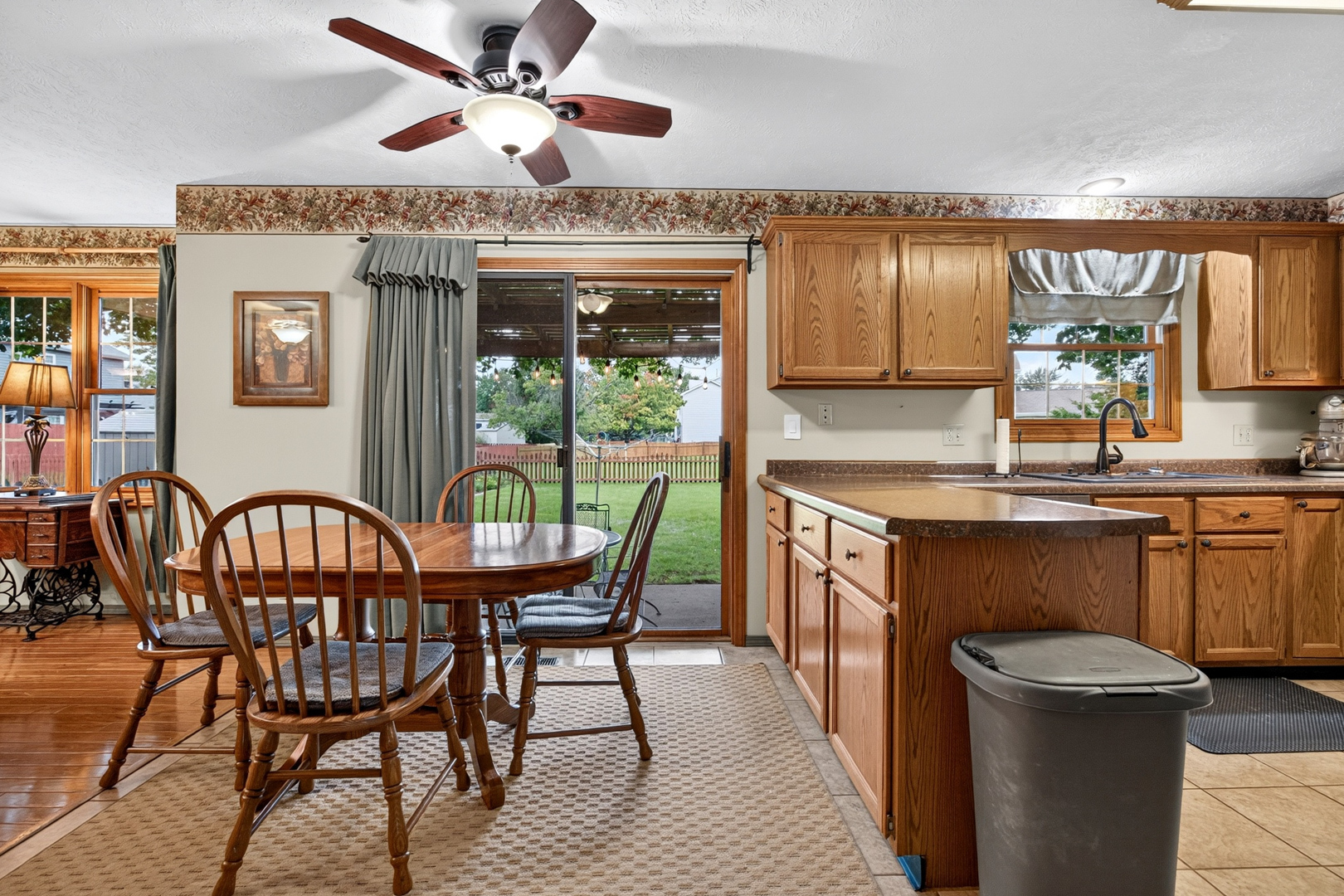 1208 Royal Pointe Drive Property Photo 10