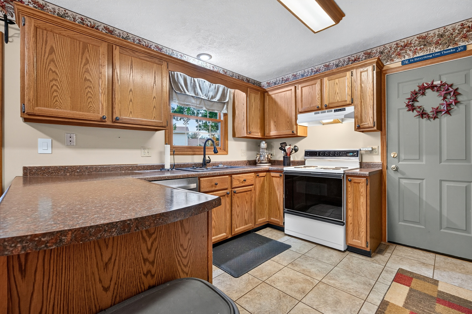 1208 Royal Pointe Drive Property Photo 11