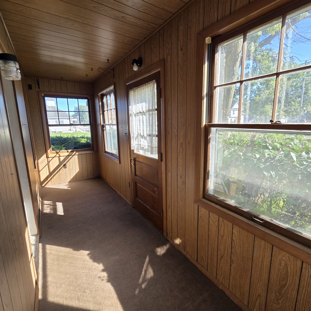 301 3rd Street Property Photo 3