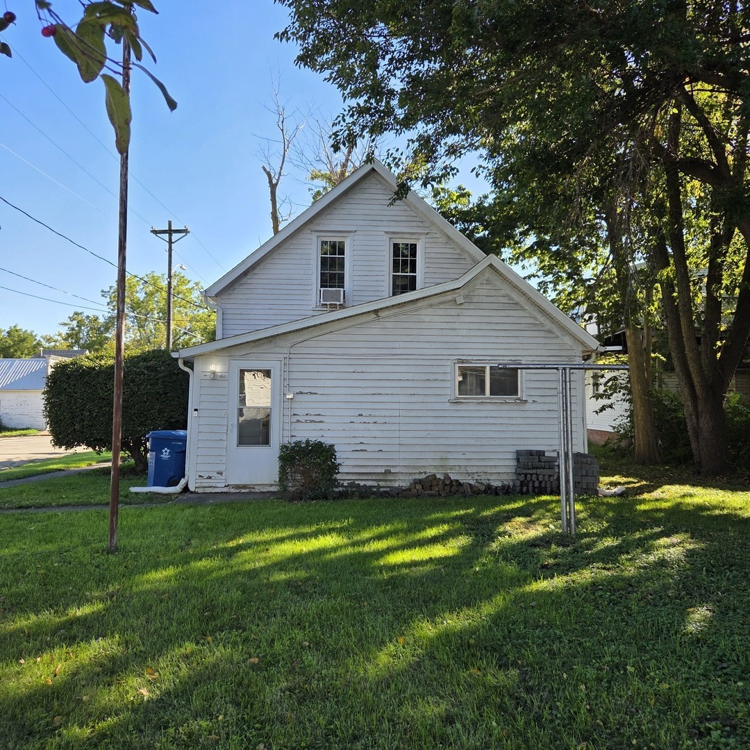 301 3rd Street Property Photo 35