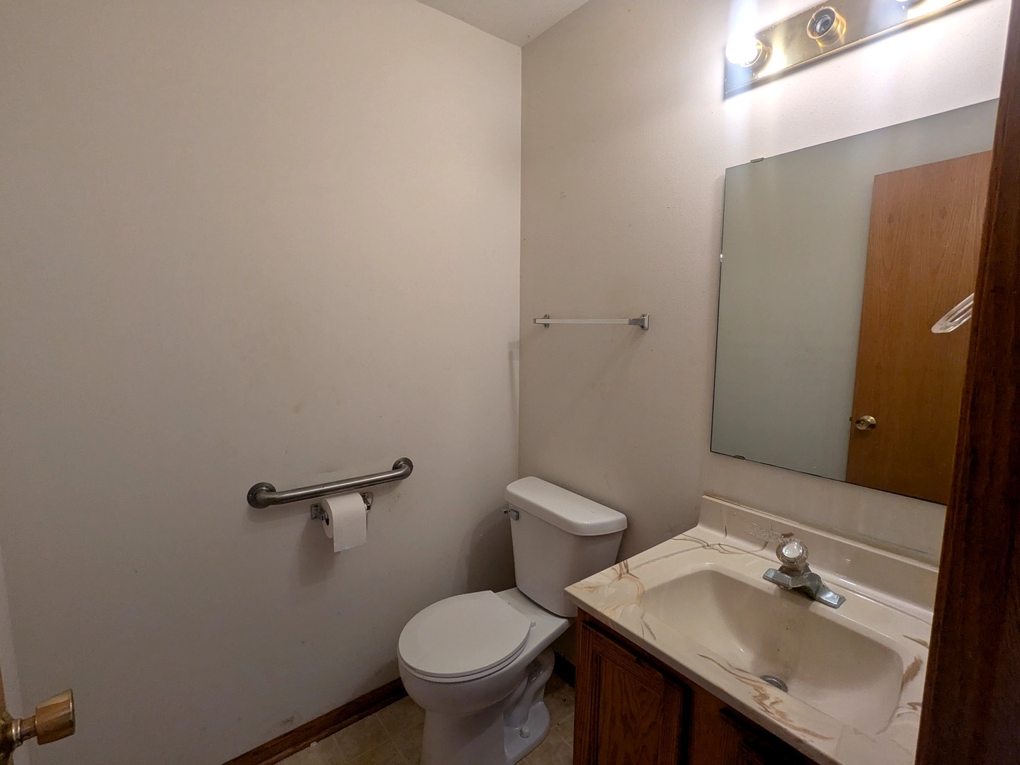 1053 School Street Property Photo 5