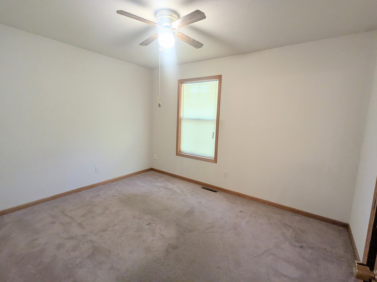 1053 School Street Property Photo 10