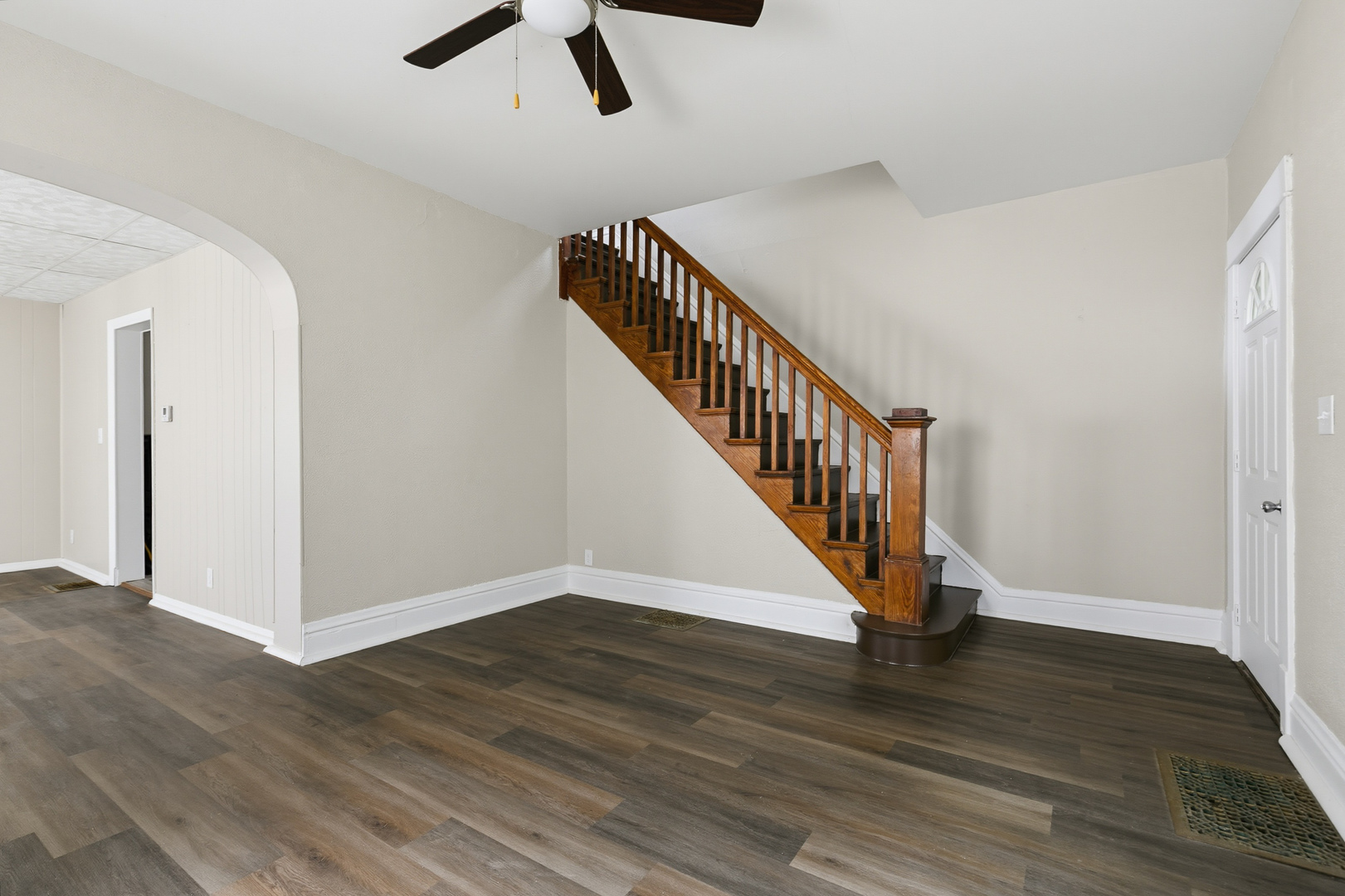 719 3rd Street Property Photo 4