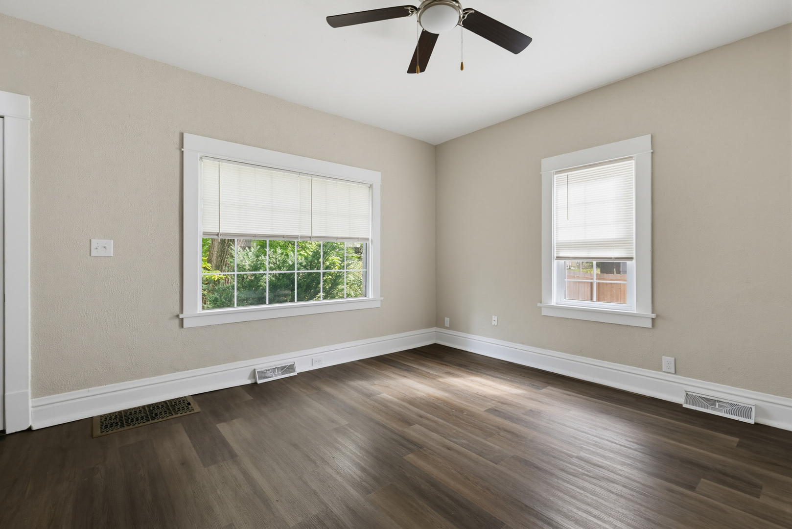 719 3rd Street Property Photo 6