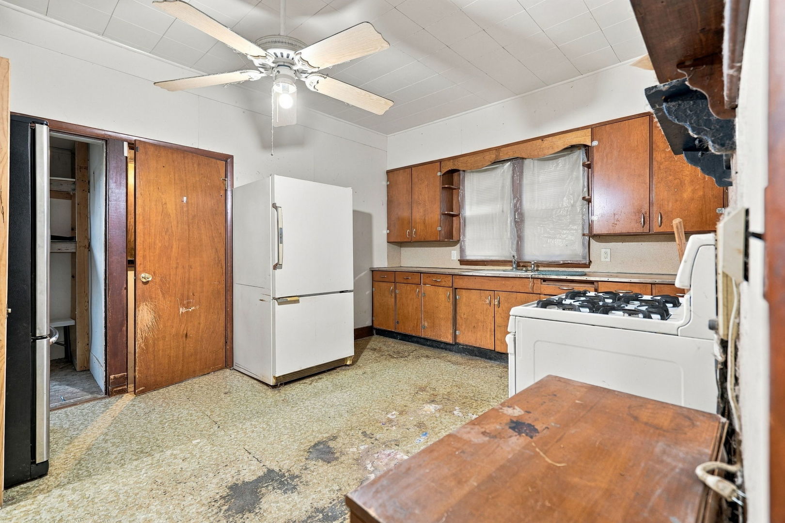 633 Locust Place Property Photo 4