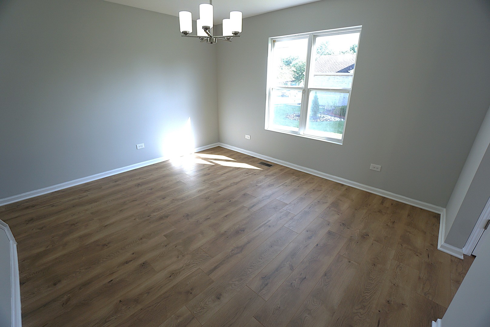22038 Jillian Court Property Photo 5