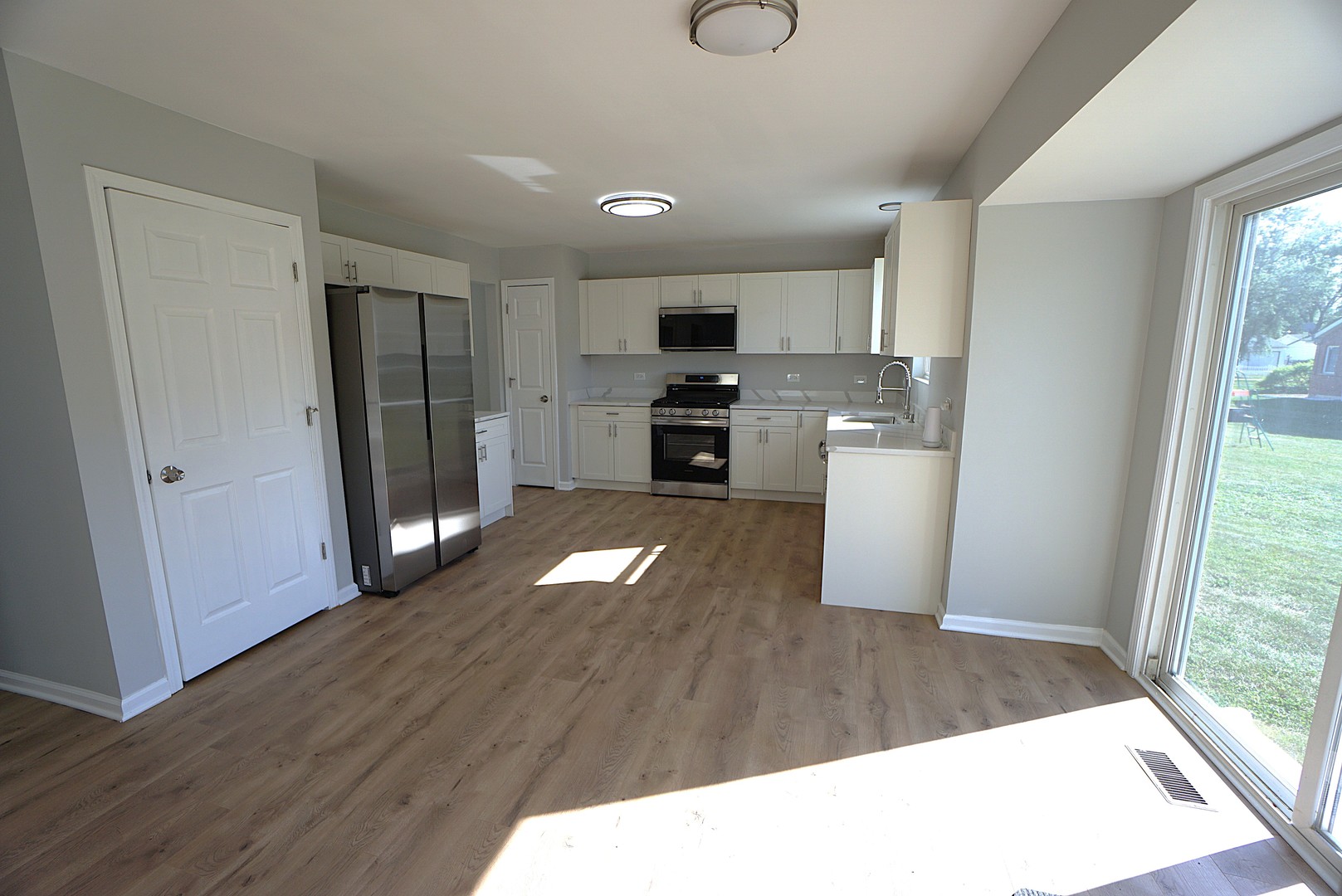22038 Jillian Court Property Photo 9