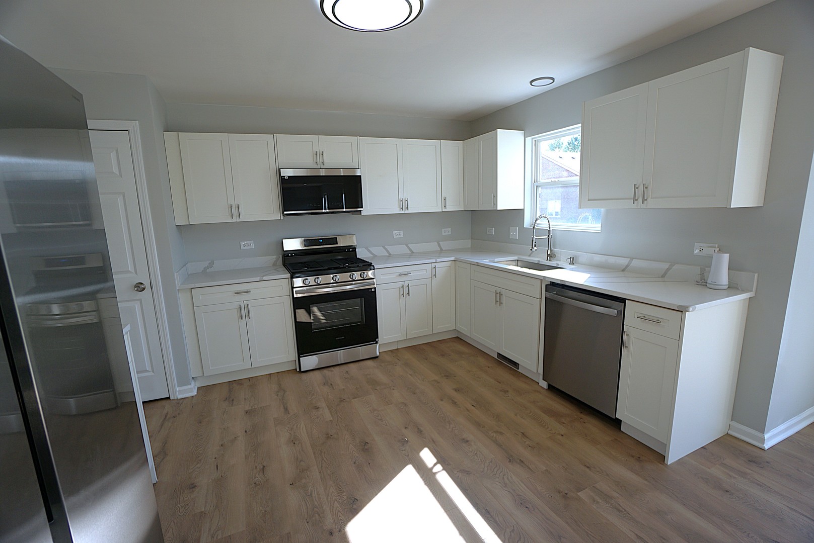22038 Jillian Court Property Photo 11