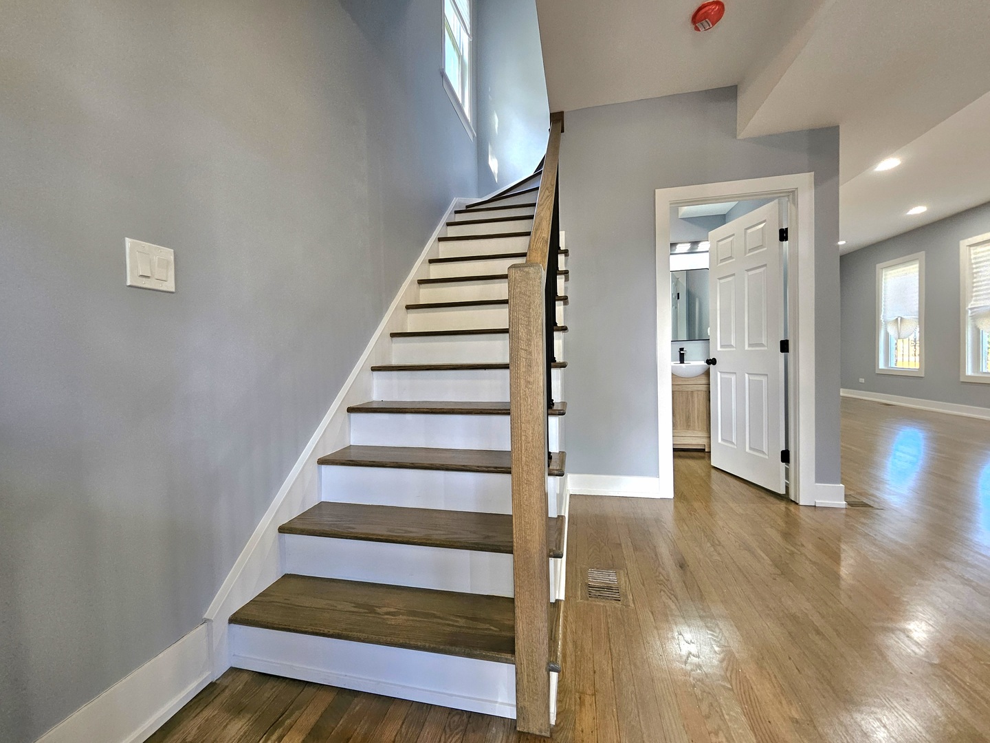 234 W 105th Place Property Photo 11