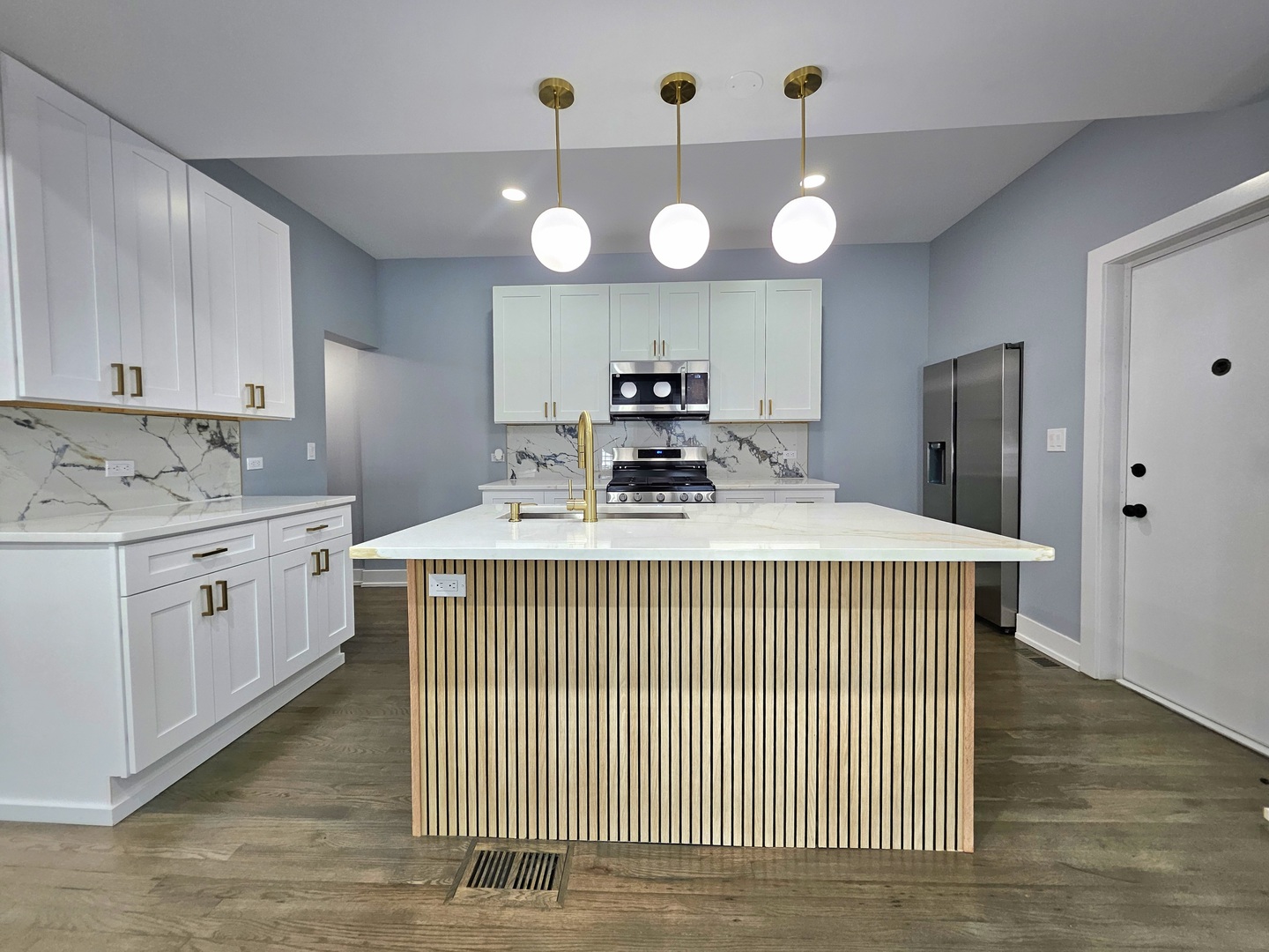 234 W 105th Place Property Photo 15