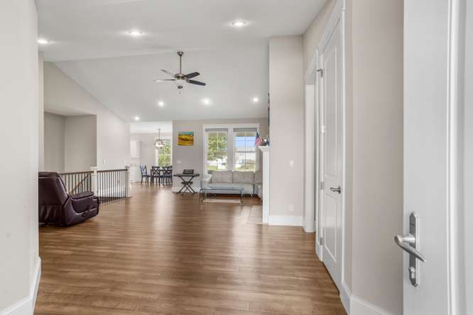 12773107 Property Photo 7
