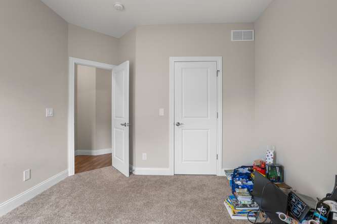 12773107 Property Photo 26