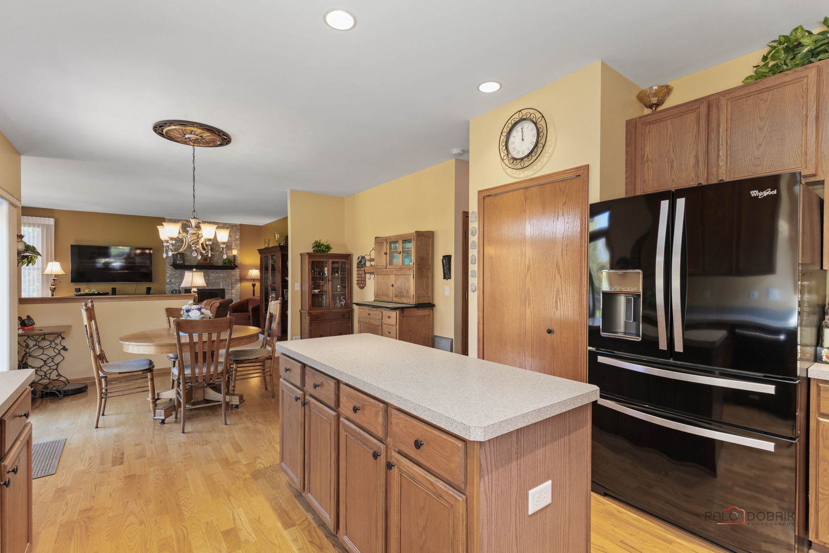 1490 Pheasant Trail Court Property Photo 13