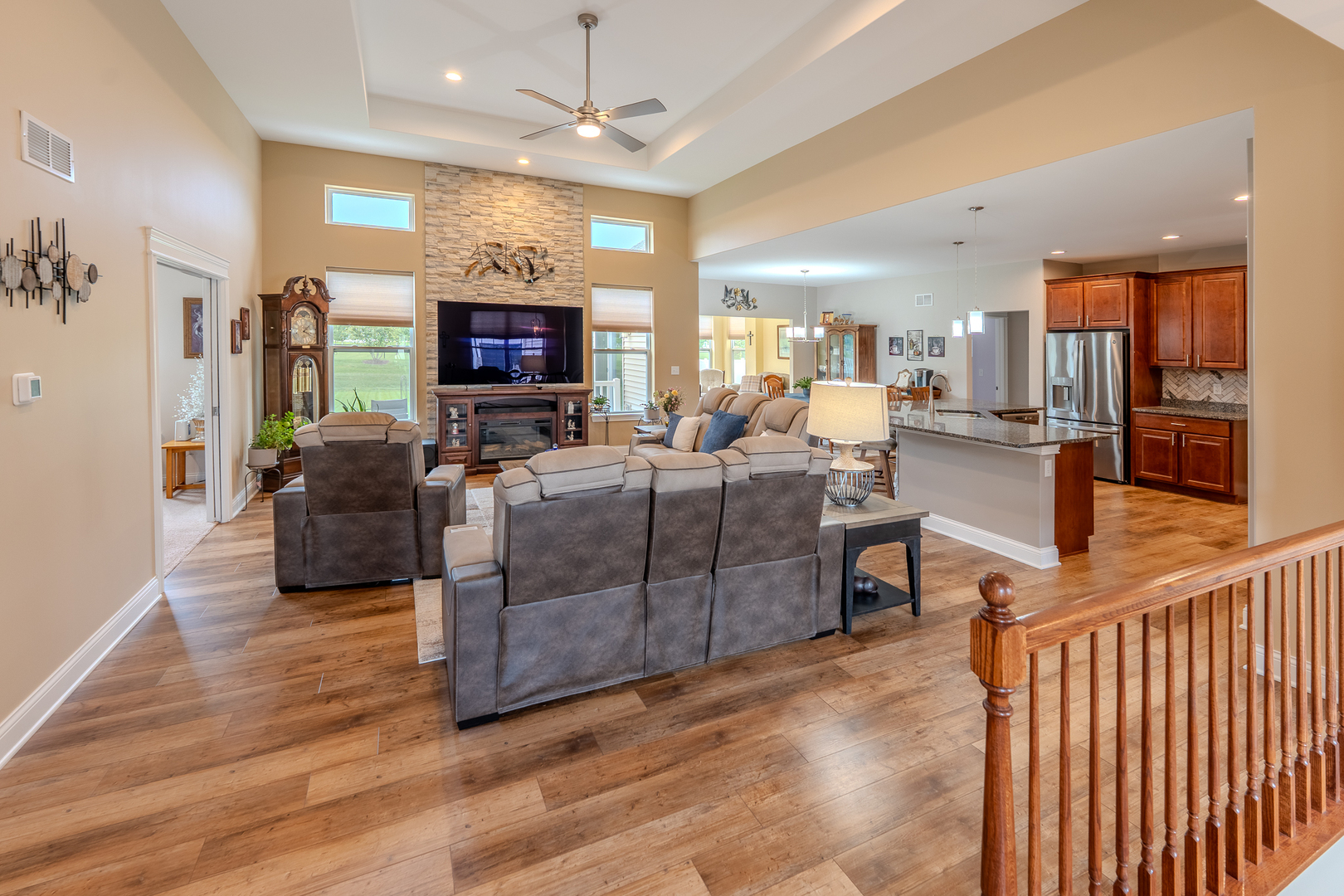 461 Dawns Property Photo 3