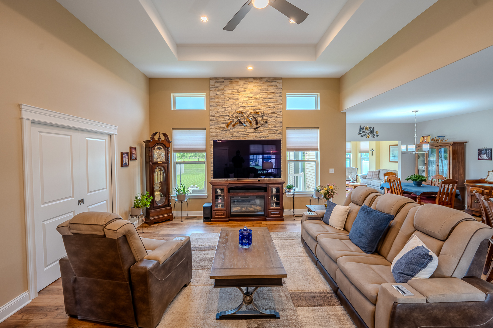 461 Dawns Property Photo 5