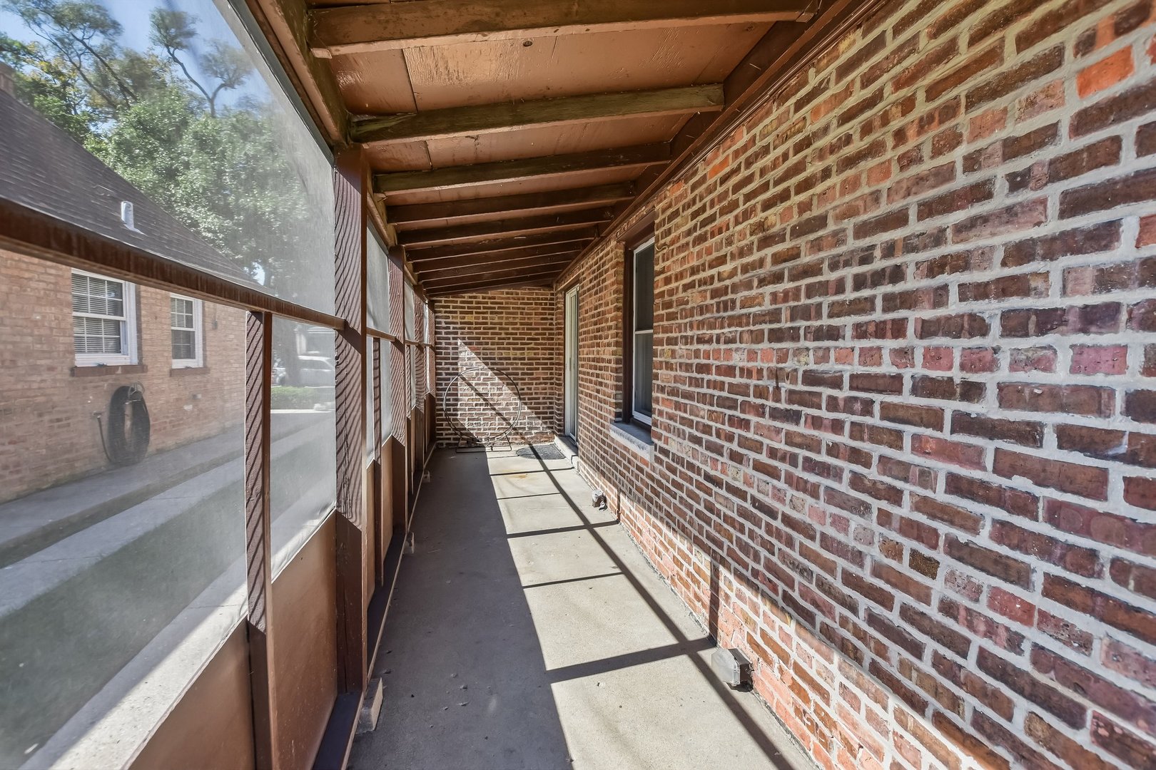 1923 N 74th Avenue Property Photo 21