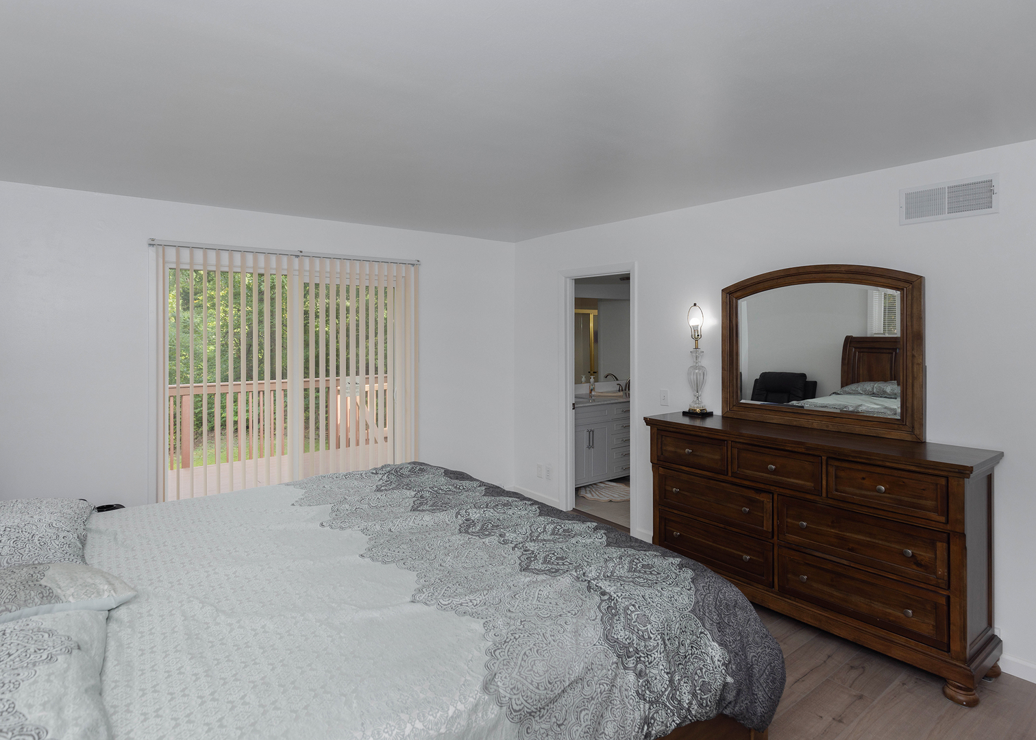 5317 36th Avenue Court Property Photo 17