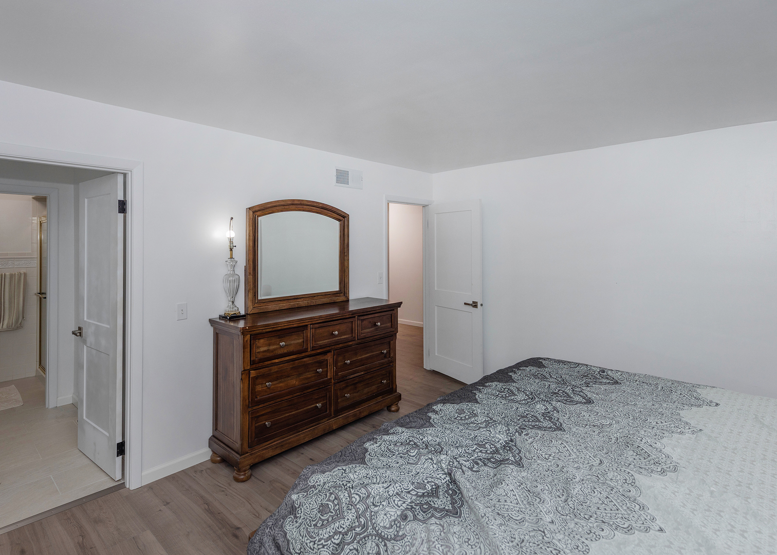 5317 36th Avenue Court Property Photo 18