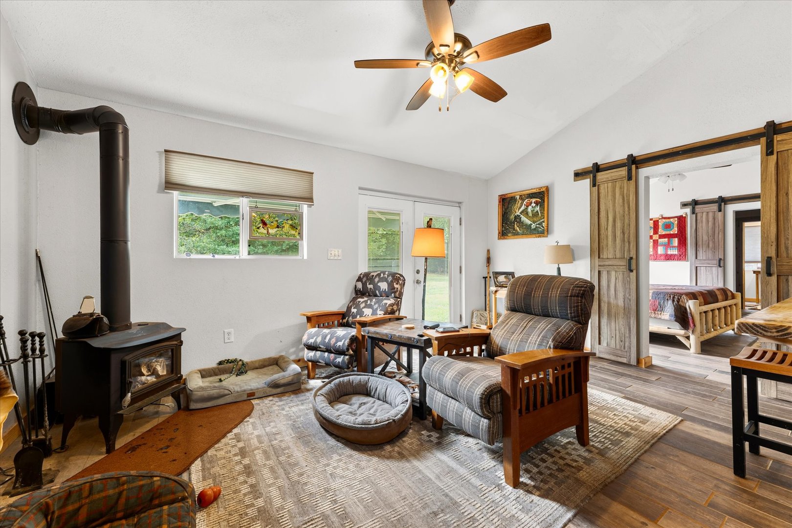 7302 River Road Property Photo 11