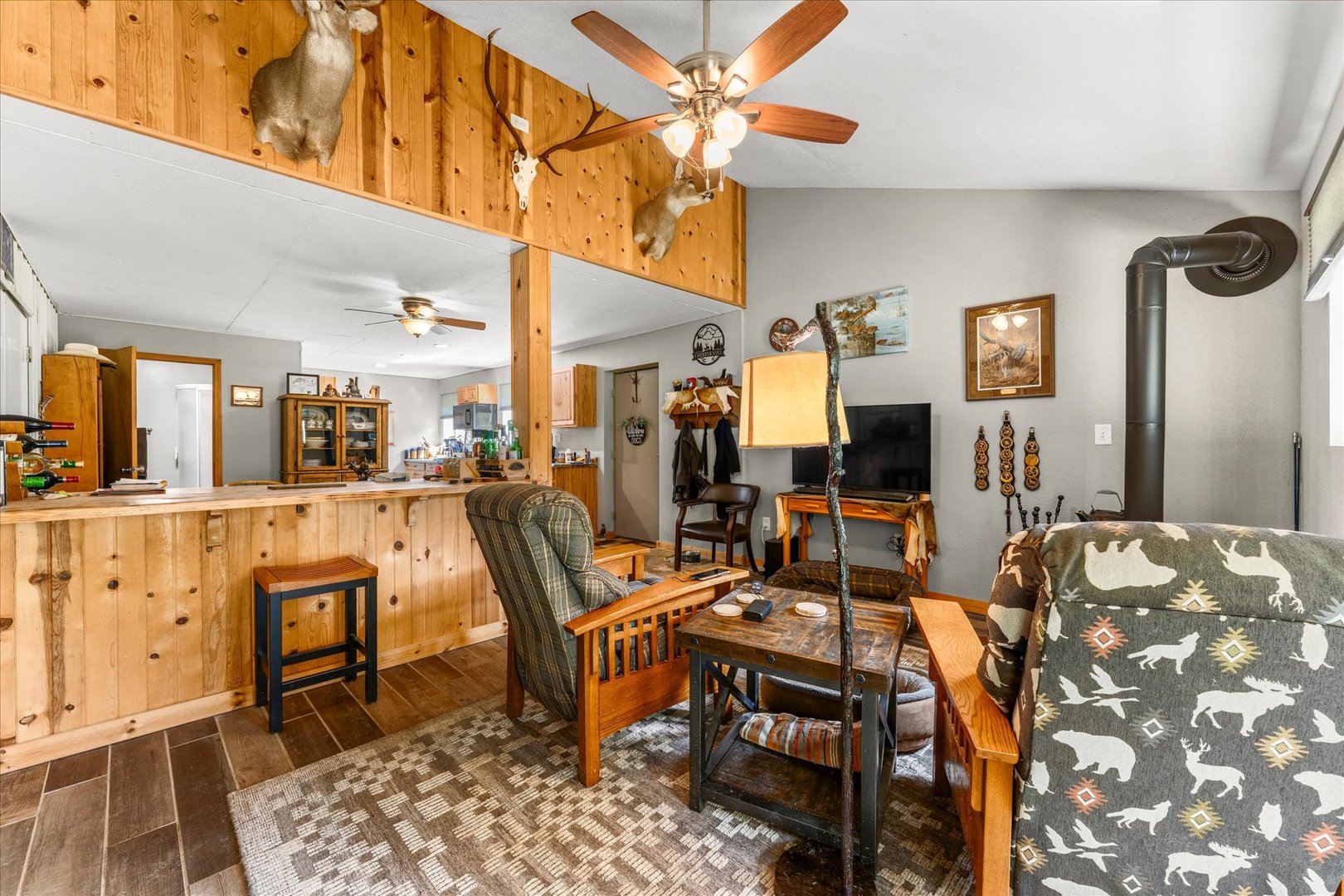 7302 River Road Property Photo 12