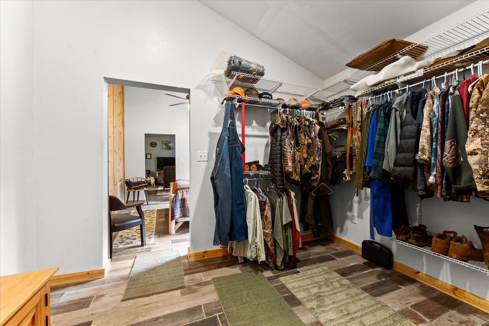 7302 River Road Property Photo 15