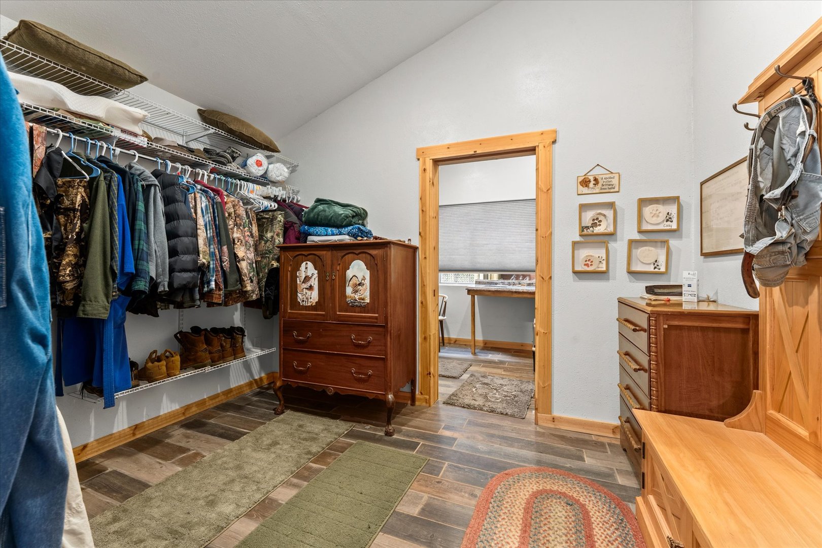 7302 River Road Property Photo 16