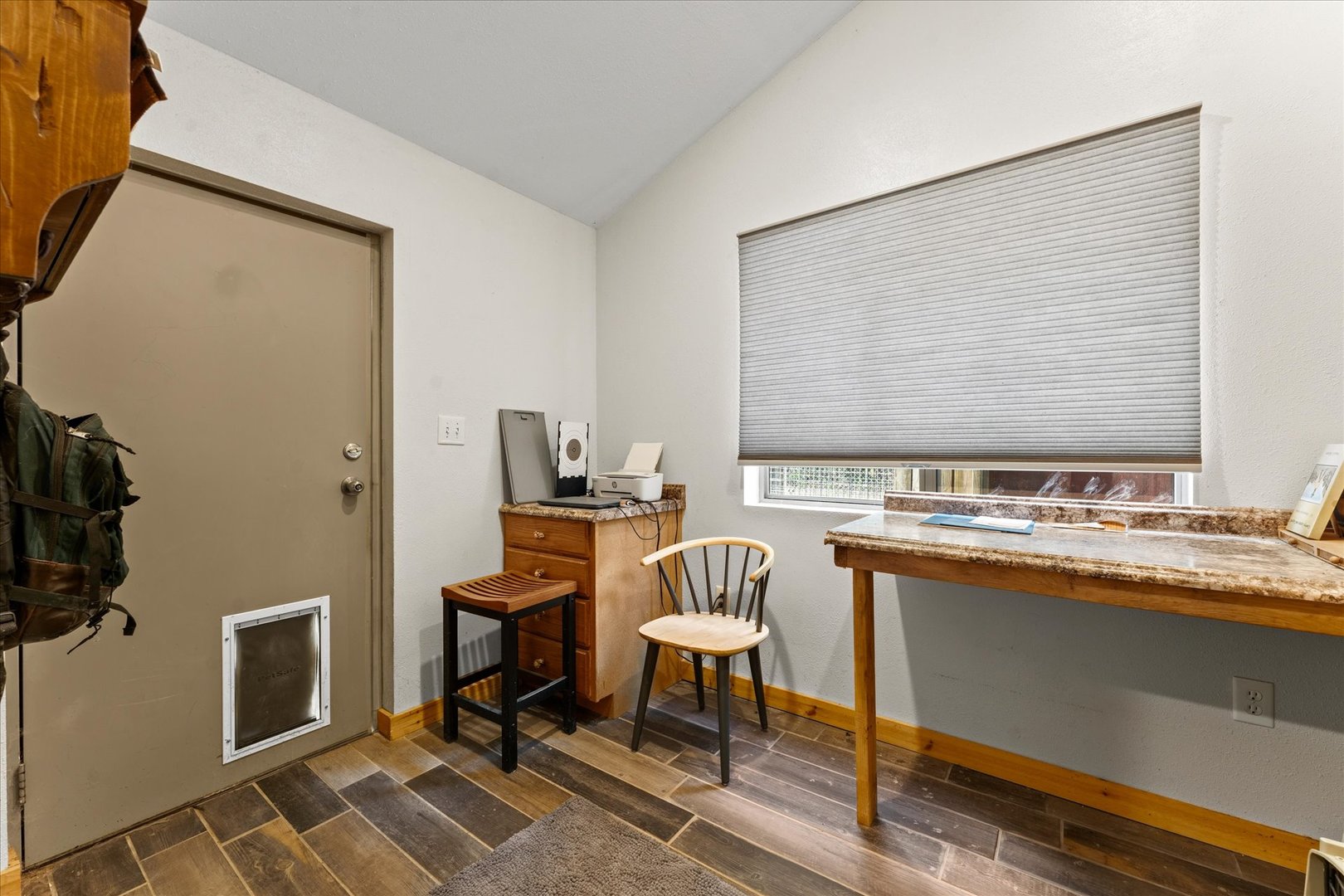 7302 River Road Property Photo 18