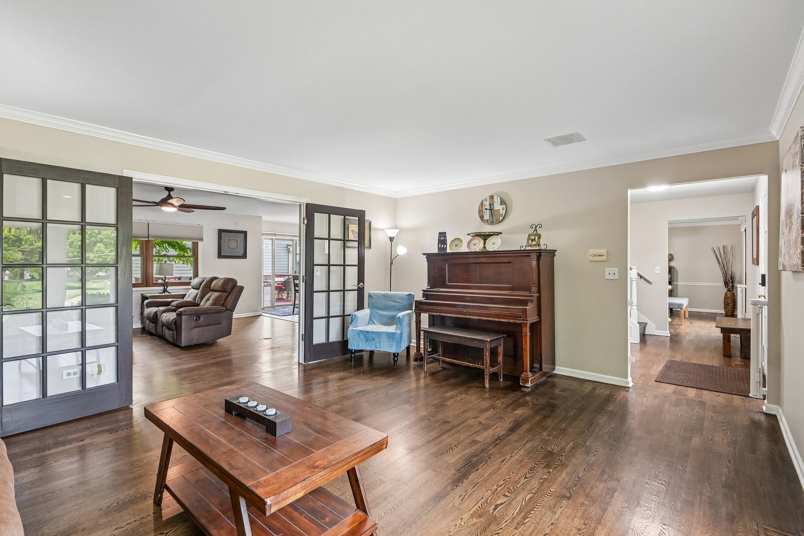 1898 Kaneville Road Property Photo 4